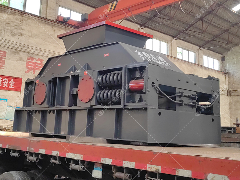 2PGY1200x800液壓對輥制砂機發往吉林 石英石制砂 2PGY1200x800液壓對輥制砂機發往吉林 石英石制砂