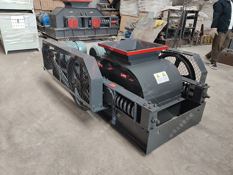 高碳硅鐵特別脆？防過粉碎雙齒輥有何特殊設計？