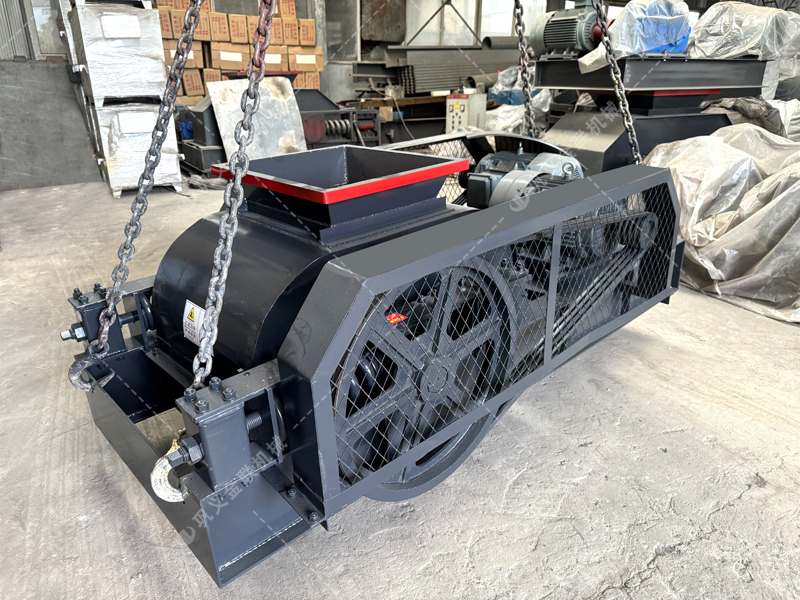 為何眾多混凝土再生廠家,都將雙齒輥破碎機視為生產線的 “定海神針”?? 為何眾多混凝土再生廠家,都將雙齒輥破碎機視為生產線的 “定海神針”??